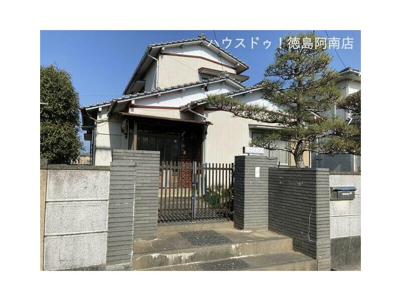 Komatsushima City, Kaniso-cho Ichiban-cho 2-story building 5DK