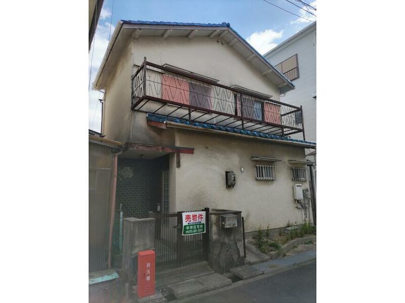 Yawata City, Yawata Suguri (Ishikiri Hachiman Shrine Station) 2-story building, 3DK