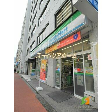 ファミリーマート湯島三丁目店 距離:640m