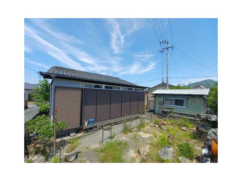 Tagawa-gun Kawara-machi Oaza Nakatsuhara (Ippommatsu Station) Single-story 3SLDK