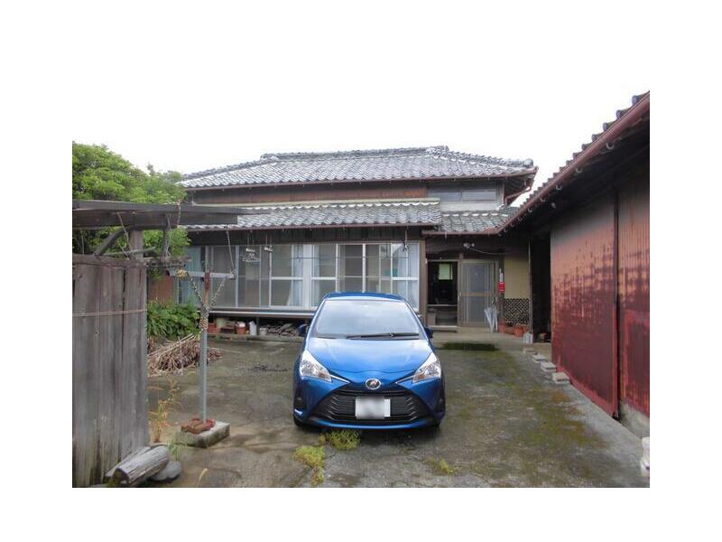 Isahaya City, Takaki Town, Kamiyo (Koe Station) Single-story building 6LDK