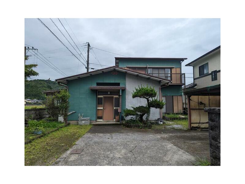 Saeki City, Oaza Hase 2F 4LDK

3.7 million yen