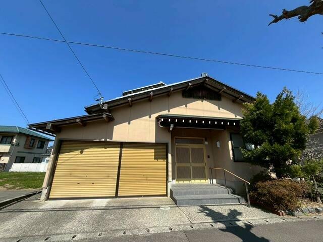 Kaga City, Matsugaoka 2-chome (Kaga Onsen Station) 2-story building 5LDK