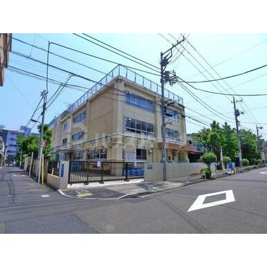 墨田区立横川小学校 距離:470m