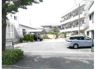 アットホーム ラ フォーレ増田月極駐車場 1 提供元 株 平田ハウジング 八王子市の貸駐車場