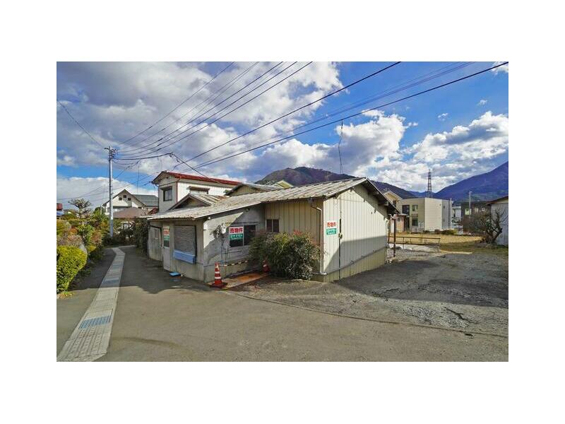 Tsuru-shi, Tsuru (Higashikatsura Sta.) Single story house, 5DK

5DK