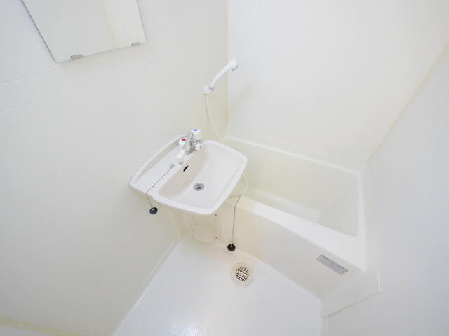 アットホーム レオパレス藤 101 1k 提供元 株 タウンハウジング 与野店 さいたま市桜区の賃貸マンション アットホーム レオパレス藤 101 1k 提供元 株 タウンハウジング 与野店 さいたま市桜区の賃貸マンション