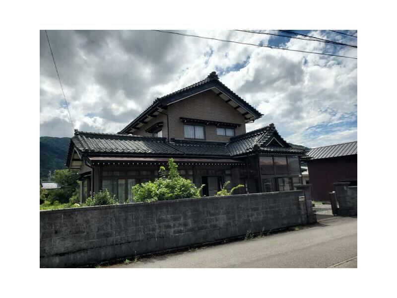 Kurizumiba, Eiheiji Town, Yoshida District (Sannō Station), 2-story building, 7DK