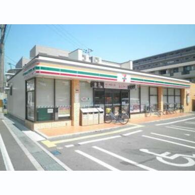 セブンイレブン泉大津東雲町店 距離:743m