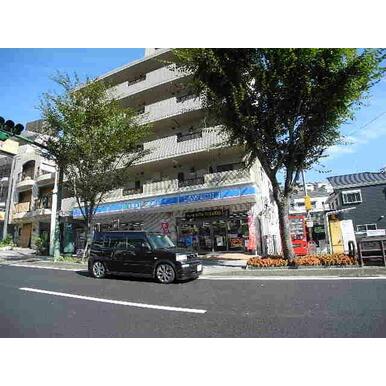 ローソン 長崎西山町店 距離：136m