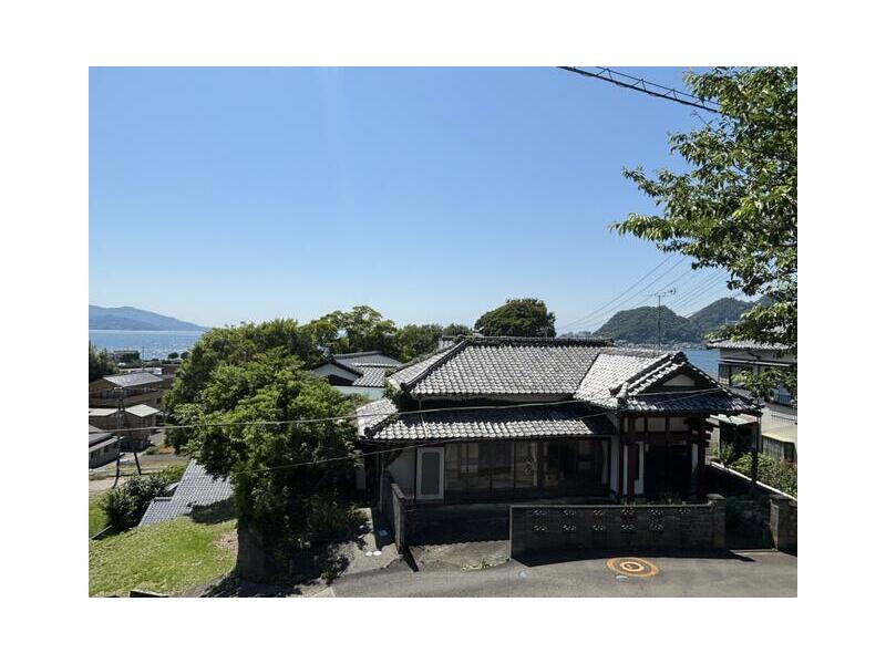 Numazu City, Kuchi no (Numazu Station) Two-story building 8DK