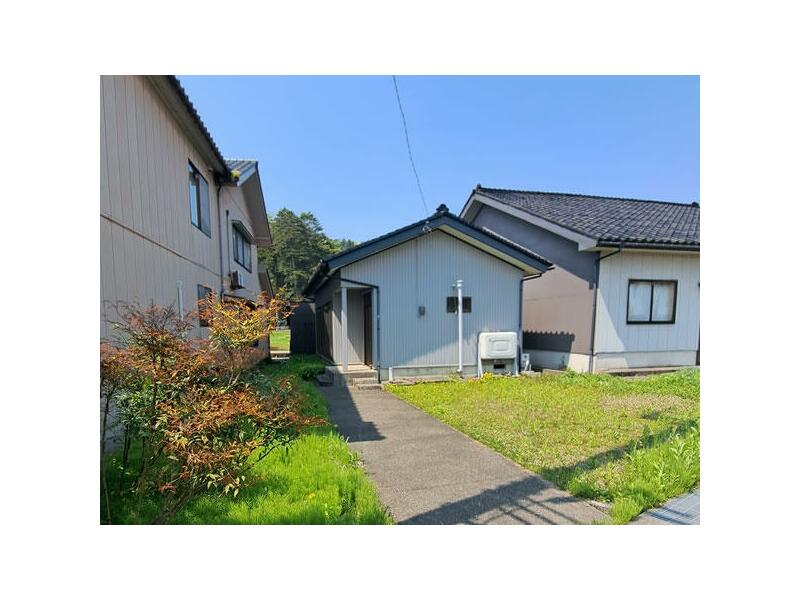 Himi City, Moridera, single-story 2K