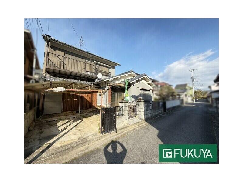 Ishiki District, Miyake Town, Oaza Iwami (Iwami Station) 2-story 8SDK