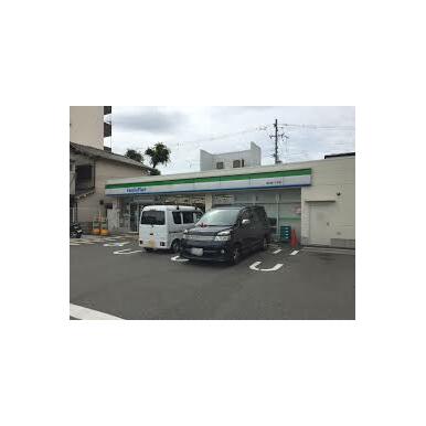 ファミリーマート　浜口西一丁目店 距離：731m