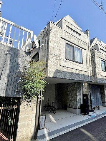 Cheap house for sale in Shinagawa, Tokyo