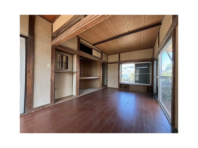Yokohama City, Hodogaya Ward, Higashikawajima-cho (Nishiya Station) 2-story building 3K