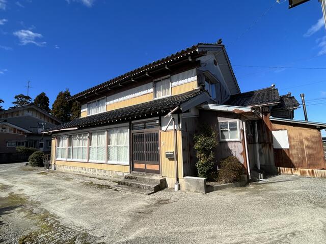 Cheap house for sale in Nyuzen, Toyama