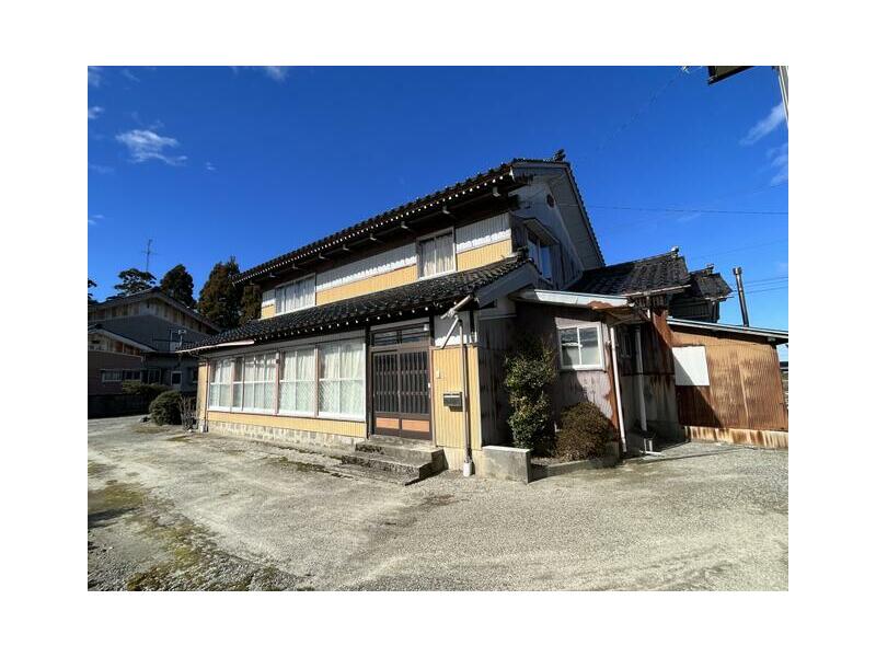 Shimonikawa District, Nyuzentown, Aoki (Nishi Nyuzen Station) 2-story 10DK