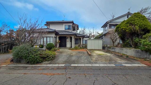 Cheap house for sale in Nikaho, Akita