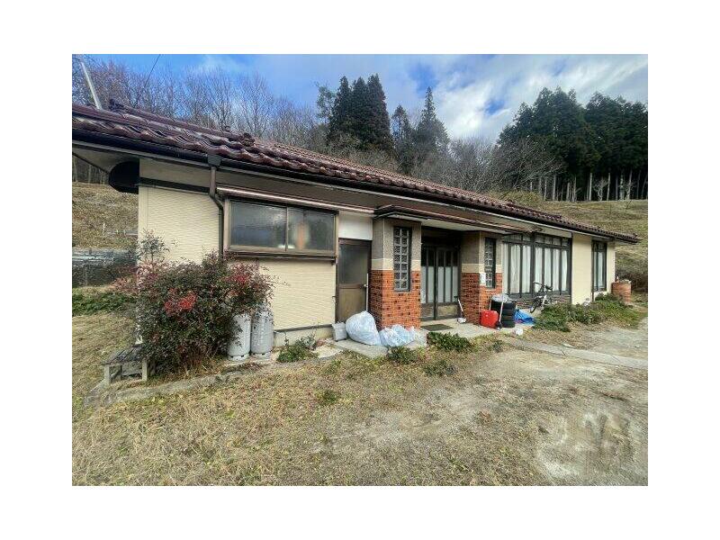 Tamura City, Toji-machi, Furumichi (Sugaya Station) Single-story building 8DK