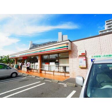 セブンイレブン 葛飾小菅1丁目店 距離:223m