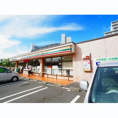 セブンイレブン 葛飾小菅1丁目店 距離:223m