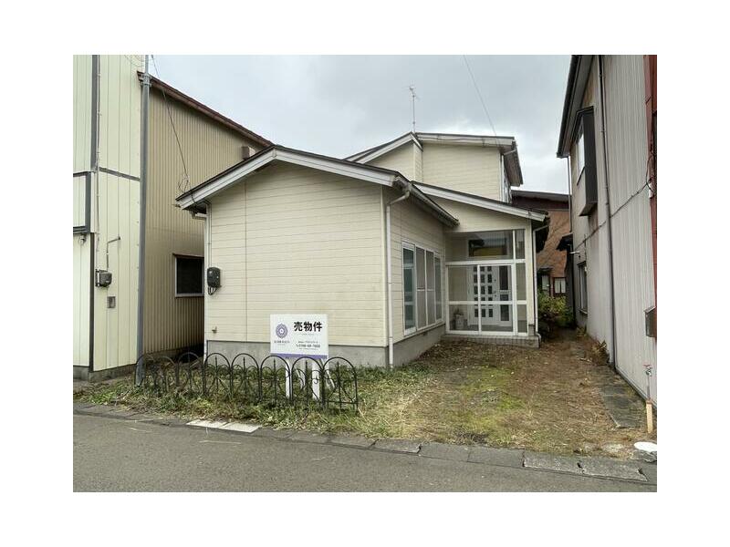 Kitaakita City, Sumiyoshicho (Takanosu Station) 2-story 5LK