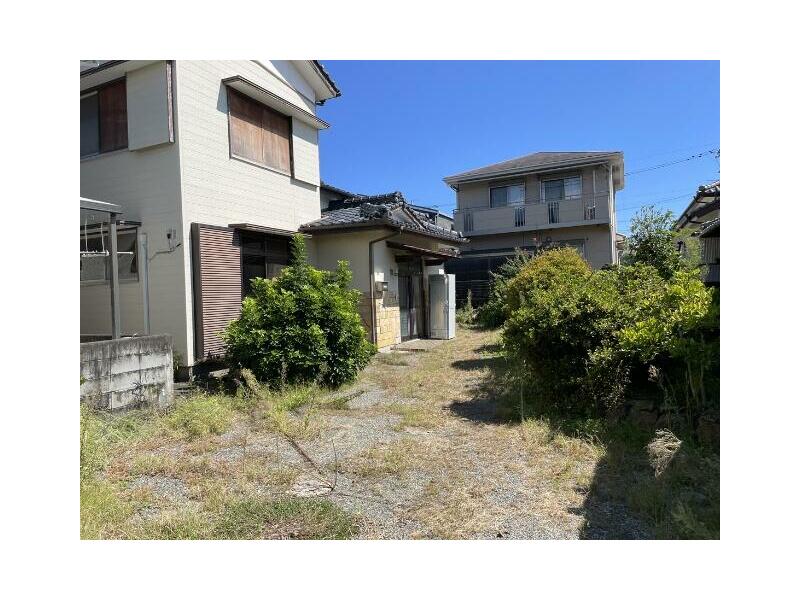 Midorigaoka 1-chome, Nobeoka City (Minami Nobeoka Station), 2-story, 5LDK