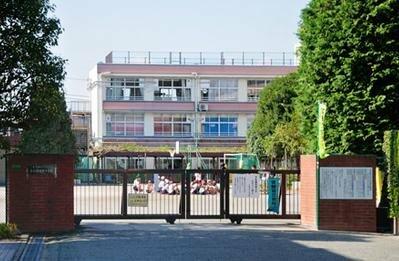 アットホーム 練馬区 石神井台２丁目 上石神井駅 2階建 ４ｌｄｋ 1073547661 練馬区の新築一戸建て 提供元 アルカス住宅販売 株 石神井公園店 一軒家 家の購入