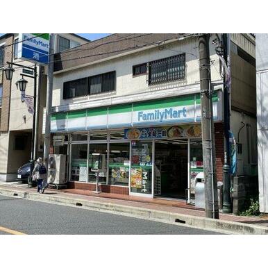 ファミリーマート 上野芝店 距離：561m
