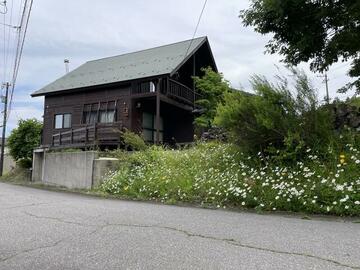 アットホーム】中新川郡立山町 吉峰野開（岩峅寺駅） 地上2階