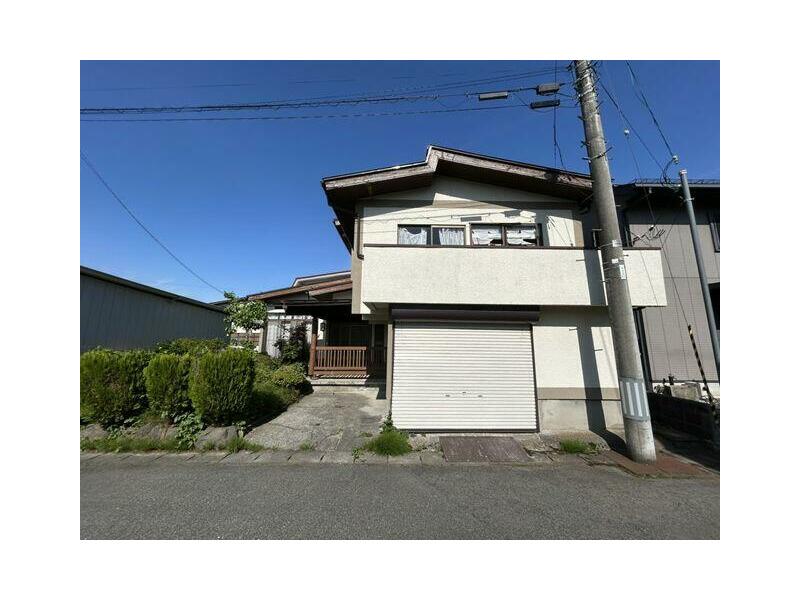 Sakata City, Oaza Sakagoe, Tsukikoshi (Sakage Station) 2-story building 7DK