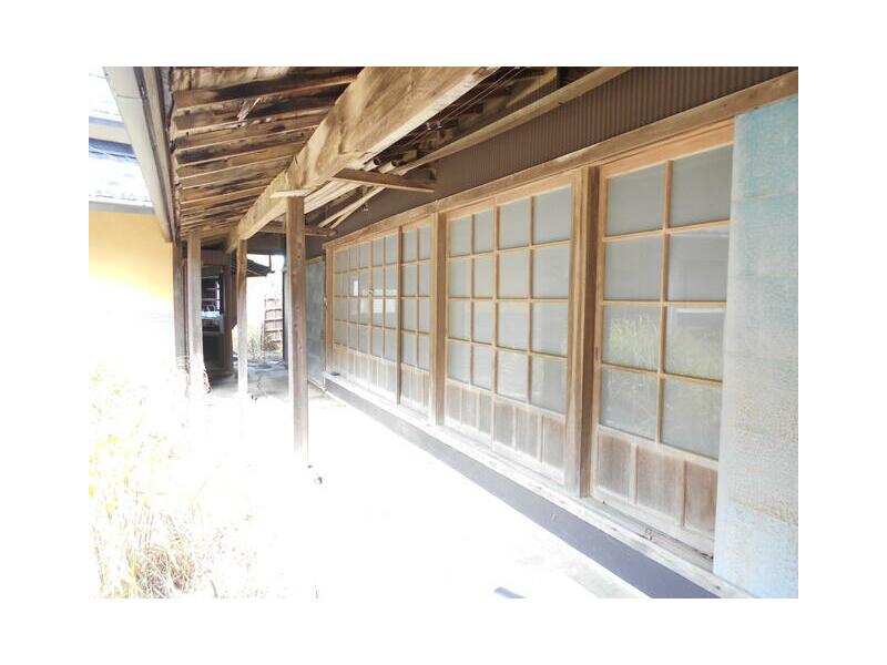 Fujikawa-cho, Minamikoma-gun, Takashita （Tokusawaguchi station） Single-storied house, 5K

4.98 million yen