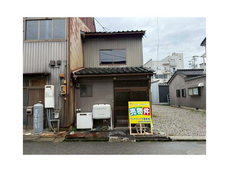 Kanaura-cho, Uozu City (Dentetsu Uozu Station) 2-story 4K