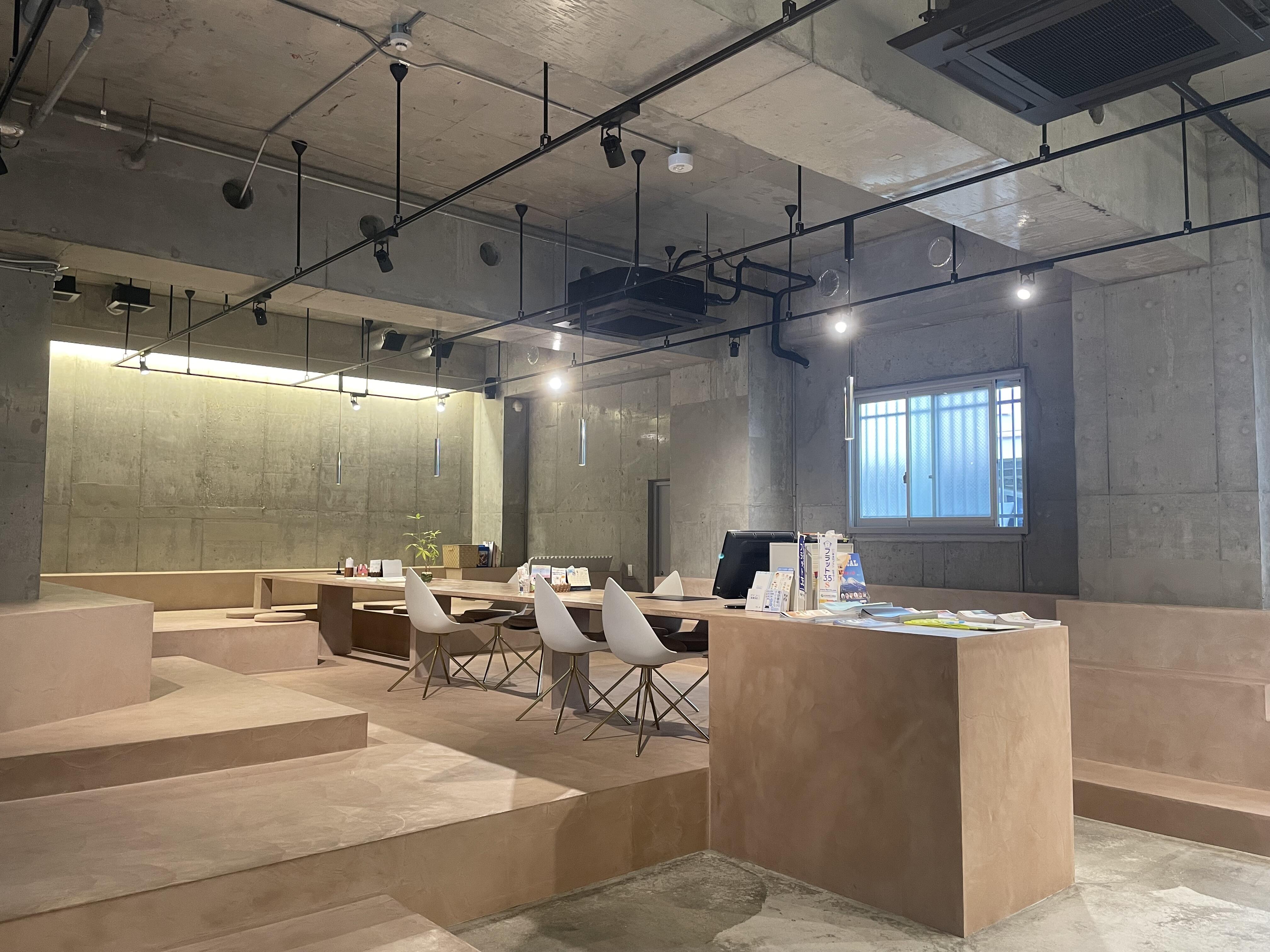 3ADFFNEqIoVYT8dxus-bdg==