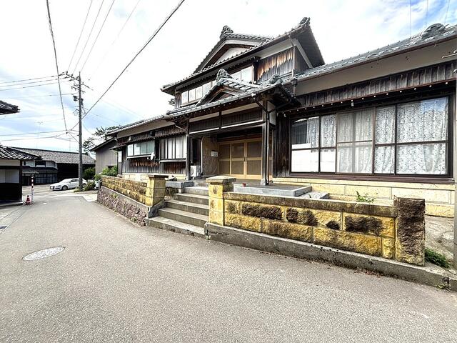 detached 小松市河田町