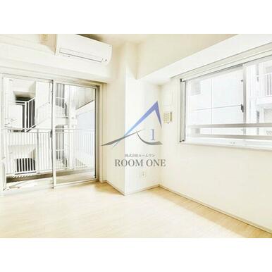 洋室のお部屋です。