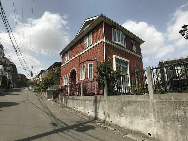 アットホーム 中郡二宮町 中里 二宮駅 2階建 ５ｌｄｋ 中郡二宮町の中古一戸建て 提供元 三井のリハウス平塚センター 三井不動産リアルティ 株 一軒家 家の購入