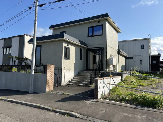 アットホーム】札幌市豊平区 西岡四条10丁目（福住駅） 2階建