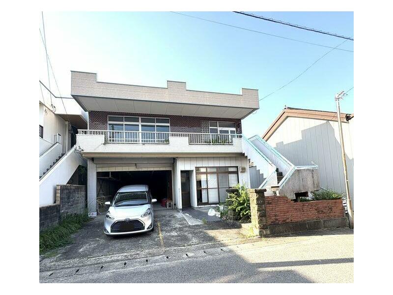 Komatsushima City, Matsushima Town (Minami-Komatsushima Station) 2-story 9LDK