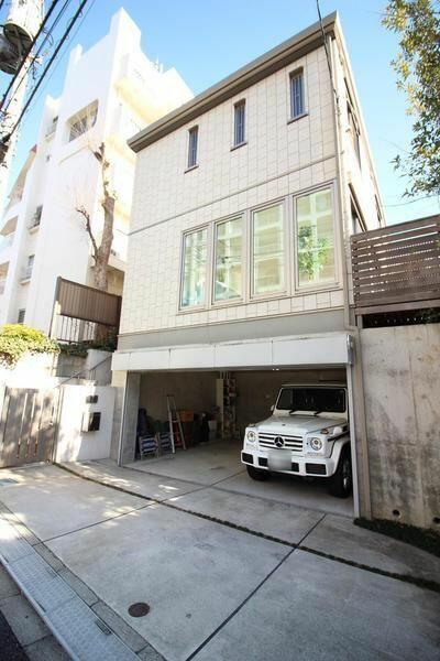 アットホーム 目黒区 八雲５丁目 都立大学駅 地上2階地下1階建 ３ｓｌｄｋ 目黒区の中古一戸建て 提供元 三井のリハウス自由が丘センター 三井不動産リアルティ 株 一軒家 家の購入