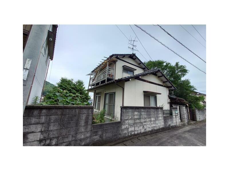 2-chome, Tanimachi, Sakaide-shi, Hyogo (Sakaide Sta.) 2F 5DK

1,600,000 yen