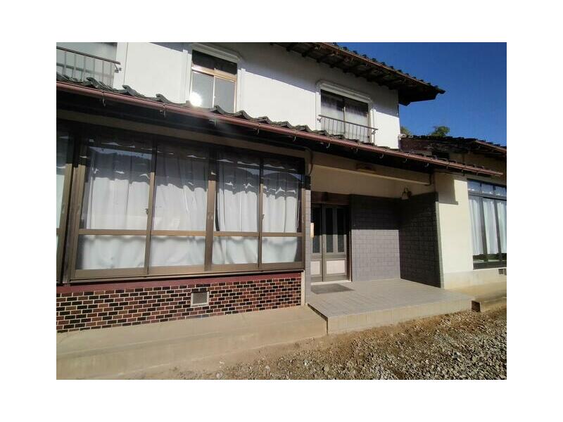 2F 9K, Kosa, Yoka-cho, Yabu-city

1,000,000 yen