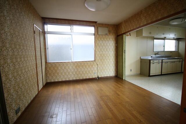 Takamatsu City, Kōzai-minami-chō (Kōzai Station), 2-story house, 4LDK &mdash; photo 3
