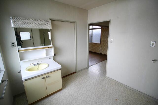Takamatsu City, Kōzai-minami-chō (Kōzai Station), 2-story house, 4LDK &mdash; photo 5