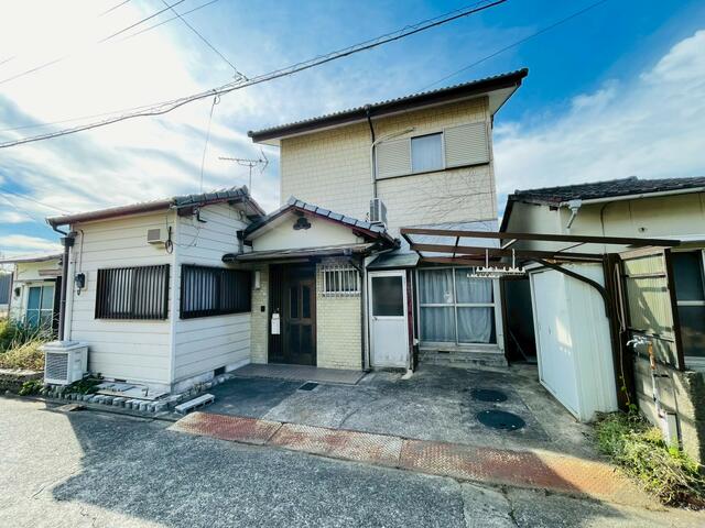 Takamatsu, Kagawa property