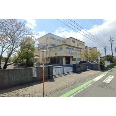 浜松市立中郡小学校 距離：706m