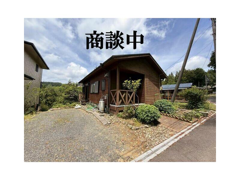 Tsu City, Hakusan-cho Yamanano (Nishi-Aoyama Station) Single-story building 2LDK