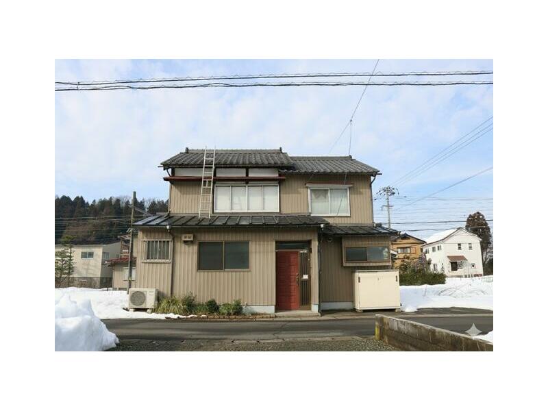 Fukui City, Tsukimi Town (Akajujimae Station) 2-story 7DK