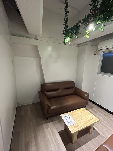 貸店舗、貸事務所、貸スタジオ　 アットホーム】新宿区のスタジオ・ホールの業種が出店できる貸店舗